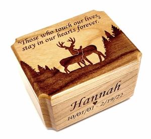 Urne personnalisée Buck et Doe Boîte à cendres Boîte commémorative gravée au laser Cadeau de deuil Urne à partager Petite urne rustique Couple de cerfs - Product Image 6