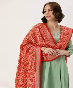 Boutique Robe Style Fourchette Avec Dupattas Pakistanais Salwar Kameez Costume pour les Femmes Élégant Mariage et Eid Wear - Product Image 6