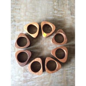 Rond de serviette en bois artisanal rustique avec texture lisse polie parfait pour les vacances de mariage à manger table de ferme - Product Image 2