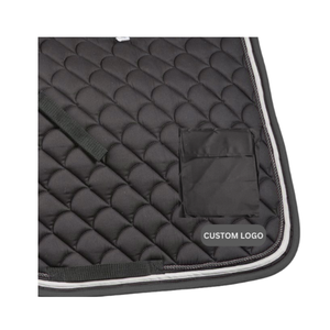 Tapis de selle pour cheval amortissant les chocs avec poche, vente en gros, fabricant sur mesure pour une équitation axée sur le confort - Product Image 2