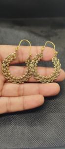 ต่างหูแบบห้อยสไตล์วินเทจ ชุบทองบนทองเหลืองคุณภาพสูง ประดับมุกเทียมรูปปีก ดีไซน์ทันสมัยสำหรับผู้หญิง เหมาะสำหรับงานแต่งงาน - Product Image 4