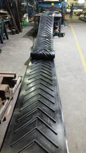 Convoyeur en caoutchouc Chevron robuste V 15 à crampons, indice de résistance 315/3, épaisseur 8 mm, 3 plis, résistant à l'huile, vitesse réglable, agriculture, exploitation minière - Product Image 2