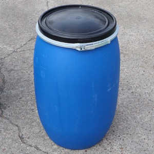 Compre Tanques de Almacenamiento Azules de 220L con Tapas Seguras para Almacenamiento de Agua, Construcción de Aleación de Aluminio y Acero, Garantía de 5 Años - Product Image 1