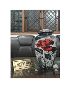 Mayorista Exportador Diseño Clásico Metal Cremación Urna Latón de Alta Calidad para Cenizas Humanas Ocasión Conmemorativa - Product Image 6