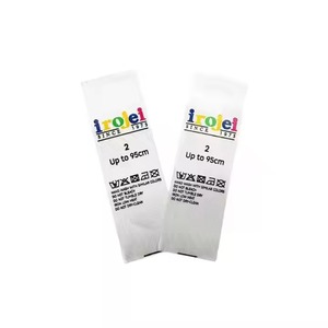 Etiquetas de ropa de satén de poliéster de alto brillo impresas personalizadas sin recubrimiento y recubiertas en forma de rollo lavable para uso en el cuidado de la ropa - Product Image 2