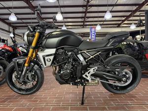 Increíbles Ofertas 2026: Motocicletas Nuevas Suzuki GSX-8T Streets - Product Image 4