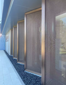 芸術的なステンレス鋼製織金属メッシュカーテンウォールビルファサードPVDカラーメッキ耐火等級A2溶接曲げ加工 - Product Image 5