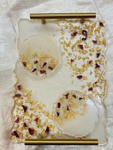 ถาดเรซิ่นใสพร้อมดอกไม้แห้งฝังอยู่ในตัว สร้างความสวยงามอย่างเป็นธรรมชาติ เหมาะสำหรับเป็นของขวัญและของตกแต่ง - Product Image 3