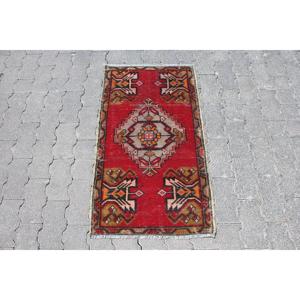 พรมวินเทจสไตล์ตุรกี ขนาด 1.8x3.1 ฟุต พรมขนาดเล็ก ลายดอกไม้สีแดง - Product Image 1