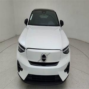 Vo-lvo C40 Recharge 2023 en PARFAIT ÉTAT - Product Image 1