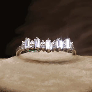 Alliance demi-éternité en diamant taille baguette et ronde pour femme - Product Image 3