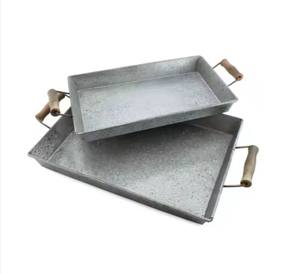 Plateau de service en métal de luxe personnalisable avec poignée pour fêtes, plats et assiettes - Product Image 5