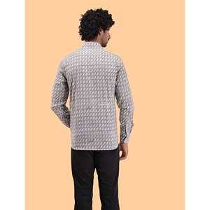 เสื้อเชิ้ตผู้ชายพิมพ์ลายลำลอง ผ้าฝ้าย 100% แขนยาว ลายดอกไม้จุดๆ ระบายอากาศได้ดี ผ้าป๊อปลินอ๊อกซ์ฟอร์ด ไซส์ XL รับผลิตแบบ ODM - Product Image 3