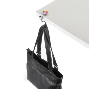 Clip per Borsa Personalizzata con Foglie Colorate, Gadget Personalizzabile con Funzione di Appendimento - Product Image 2