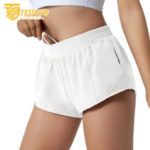 Vente en gros Short de course à séchage rapide Sport double couche taille élastique Short de yoga d'entraînement actif Short de cyclisme en plein air pour femmes - Product Image 5