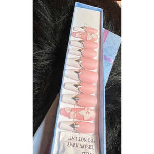 "Press-On Nail Set Elegantly Designed for Beauty Enthusiasts" - Product Image 2