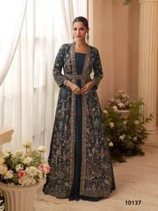 Haga de su día una experiencia hermosa con nuestro traje Anarkali/Salwar de estilo Bollywood, 100% modal puro, sin costuras, bordado y largo hasta el suelo. - Product Image 5