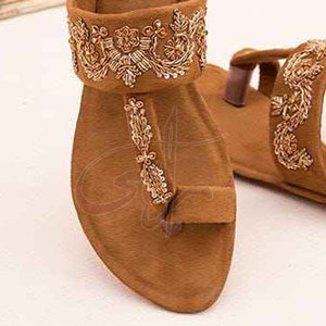 Chappals Kolhapuri légers, imperméables et de haute qualité, avec logo et style personnalisés pour femmes - Product Image 4