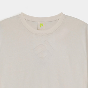 Camiseta de gran tamaño personalizada para hombre 100% algodón orgánico peso pesado transpirable corte holgado con impresión de logotipo al por mayor - Product Image 3