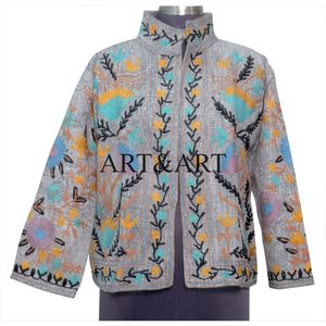 Chaqueta Acolchada de Invierno para Mujer, Tejida a Mano en Algodón, Bordada con Suzani, Abrigo Corto y Acogedor - Product Image 1