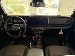 Jeep Gladiator Mojave 2025 Usado con Paquete para Clima Frío - Product Image 2