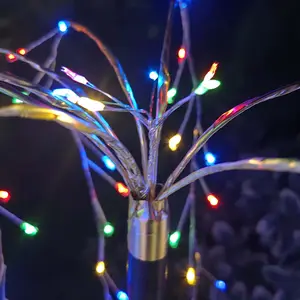 लैंडस्केप क्रिसमस सजावट के लिए एलईडी वाटरप्रूफ आउटडोर तांबे के तार फायरवर्क स्टारबर्स्ट सोलर गार्डन लाइट