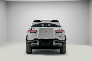 Casi Nuevo, a un Precio Increíble: SUV Eléctrico Silver Beyond Dream Formula Leopard Titanium 3 ID Ultra 2025 - Product Image 6