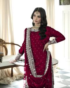 Conjunto de Top, Gharara y Dupatta con Bordado Pesado y Lentejuelas, Completamente Cosido para Fiestas - Product Image 3