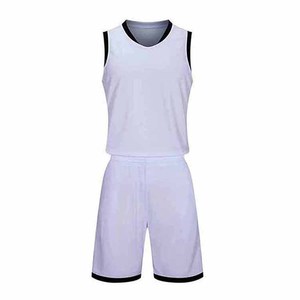 Venta caliente logotipo personalizado ODM servicios fábrica coser en precio asequible impreso uniforme de baloncesto - Product Image 1