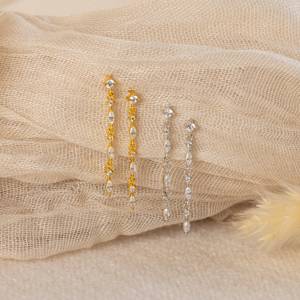 Pendientes colgantes de diamantes Marquesa delicados chapados en oro y plata 925, tachuelas colgantes delicadas para fiesta, boda, joyería, regalo para ella - Product Image 3