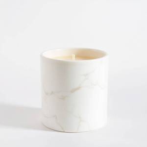 Bougie en marbre de style maison pour des moments de détente et de cadeaux légers - Product Image 3