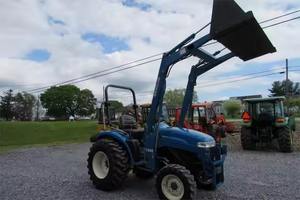 รถแทรกเตอร์นิวฮอลแลนด์แบบมีห้องโดยสาร สะดวกสบาย ประหยัดน้ำมัน ดูแลง่าย ใช้งานได้หลากหลายสำหรับงานฟาร์ม เครื่องยนต์ดิจิทัล พร้อมปั๊ม - Product Image 2