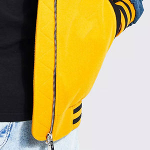 Chaqueta Varsity con Capucha para Hombre, Diseño de Bordado Personalizado al por Mayor, OEM, con Tela de Lona y Forro de Algodón para la Moda de Invierno - Product Image 3