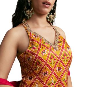 Costume rouge jaune Patola Palazzo Vente en gros Vêtements ethniques pour femmes Usine de vêtements OEM Fournisseur en vrac Fabricant de mode personnalisé - Product Image 3