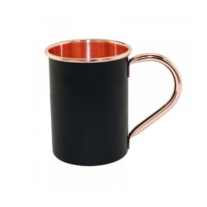 Juego de Cuatro Tazas Moscow Mule de Tamaños Personalizados en Diseño Martillado de Cobre con Asas de Latón, Aptas para Lavavajillas, Listas para Bodas, con Logotipo Personalizado - Product Image 6
