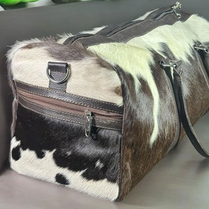 Bolso deportivo de lujo de alta calidad para hombre, nuevo peso ligero personalizado con cierre de cremallera, elegante bolso de hombro Premium - Product Image 3