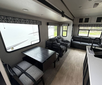 Meilleure Vente - NOUVEAU - Moderne - Occasion 2021 - Forest River Grey Wolf 26DBH - Prêt pour livraison à domicile