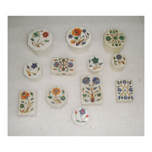Cajas de Joyería Decorativas Hechas a Mano con Incrustaciones de Piedras Semipreciosas de Mármol Blanco Natural en Diversas Formas - Product Image 1