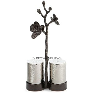 Molinillos de sal y pimienta de Metal con textura martillada pulida brillante plateada con soporte de diseñador de flores recubiertas de polvo de Color negro + - Product Image 1