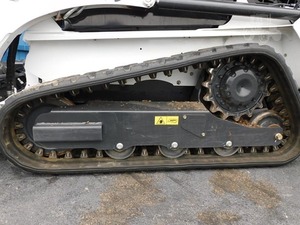 รถตักล้อยาง BBOBCAT T450 ปี 2019 แบบตักหน้าและตักด้านข้าง ขนาด 35 ตัน เครื่องยนต์แคตเตอร์พิลลาร์ พร้อมปั๊มไฮดรอลิก TCM มอเตอร์ ลูกปืน และเกียร์ - Product Image 6