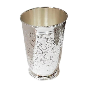 Latón Menta Julep Cup Vaso de agua Bellamente en relieve Clásico Recubierto de plata Vaso para beber Fiesta en casa Bodas Logo Metal - Product Image 1