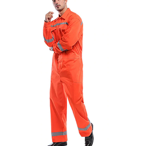 Vêtements de travail de sécurité en polyester haute visibilité pour hommes Combinaison de construction à logo personnalisable avec bandes réfléchissantes en gros - Product Image 3