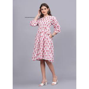 Vente en gros de tunique de plage en coton imprimé pour femmes indiennes robe portefeuille bohème en dentelle vêtements d'été naturels asymétriques - Product Image 3