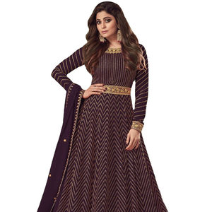 Nouveau travail brodé en georgette de renard lourd pakistanais avec la collection de costumes Nazarene Duppata - Product Image 1