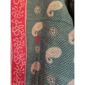 Châle court japonais en tissu tissé à motif Paisley pour la saison printanière - Product Image 4