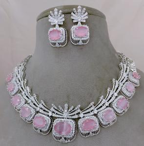 ชุดสร้อยคอเพทายสีเงินหรูหราพร้อมต่างหูสำหรับงานแต่งงานงานหมั้นสำหรับผู้หญิง - Product Image 5