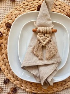 Elegante servilletero de macramé hecho a mano, organizador de mesa decorativo tejido de algodón bohemio para el hogar, comedor, cocina, acento - Product Image 2