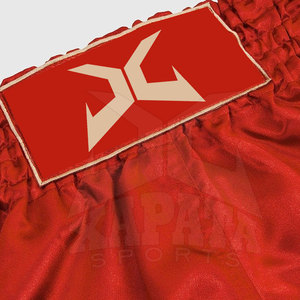Short de Muay Thai de couleur unie pour hommes de haute qualité, confortable pour les vêtements d'arts martiaux fabriqués au Pakistan - Product Image 4