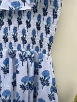 Robe smockée en velours côtelé blanc et bleu à motifs floraux, bretelles à volants, col carré, coupe droite, écologique, coupe trapèze, pour l'été, décontractée, usage quotidien