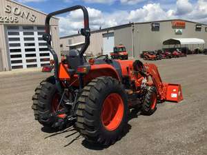 Tractor L4060HST Barato, Tractor de Ruedas 4x4 en Venta con Motor B26, Caja de Cambios, Bomba, Motor y Componentes Centrales de Rodamientos - Product Image 3